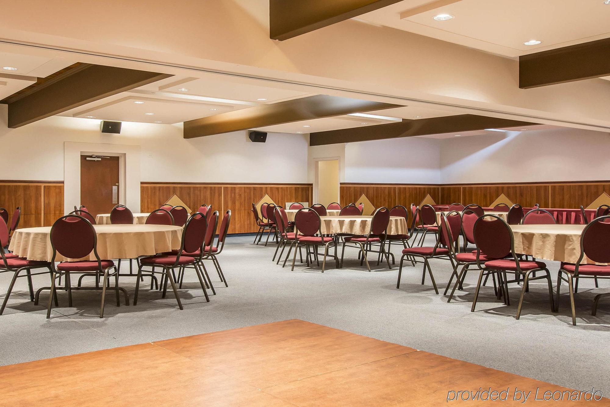 Hotel Danube Bleu Forestville Εξωτερικό φωτογραφία