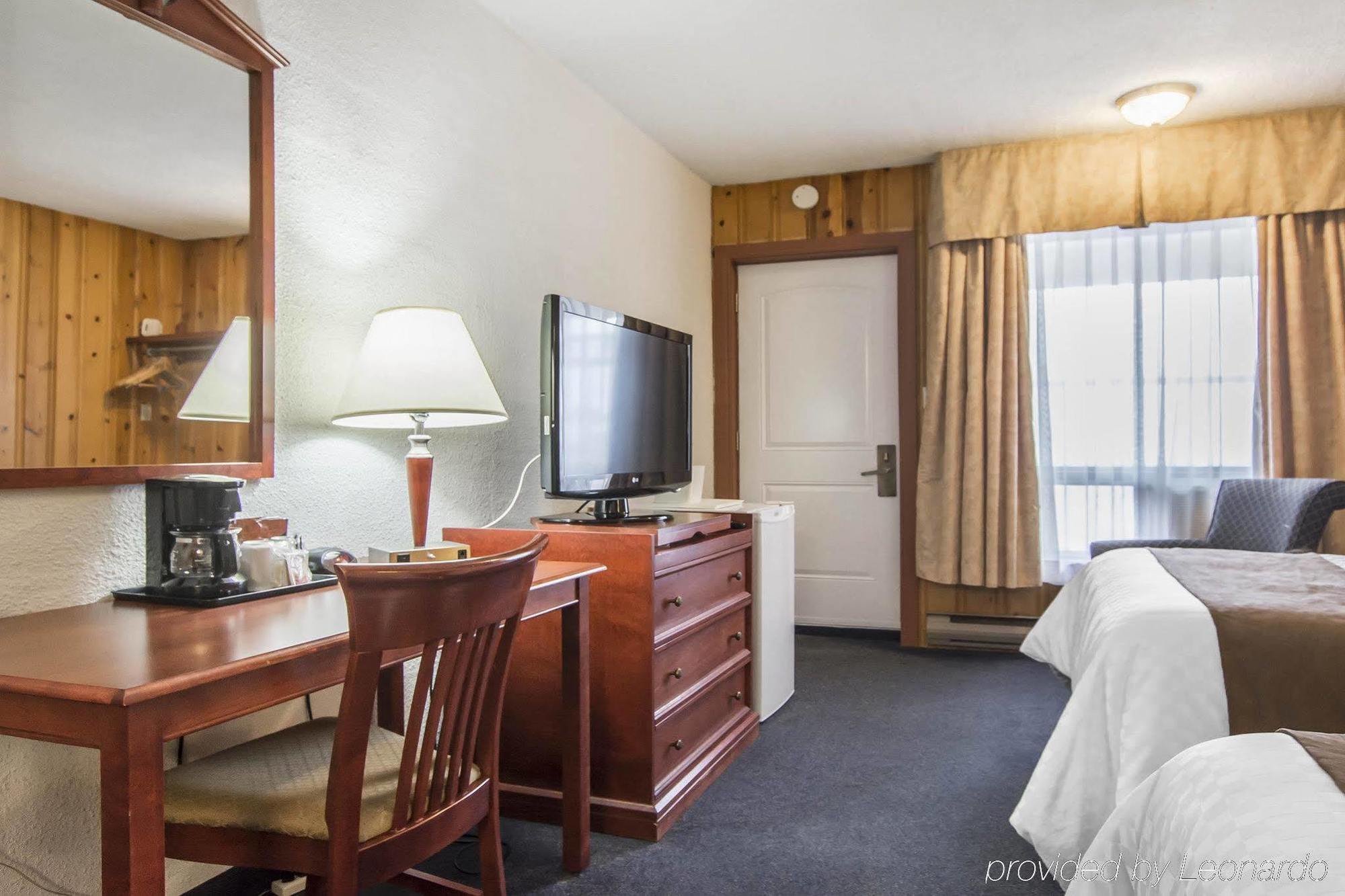 Hotel Danube Bleu Forestville Εξωτερικό φωτογραφία